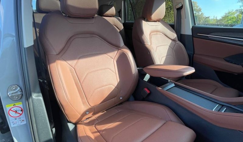 
								Kodiaq grey full									